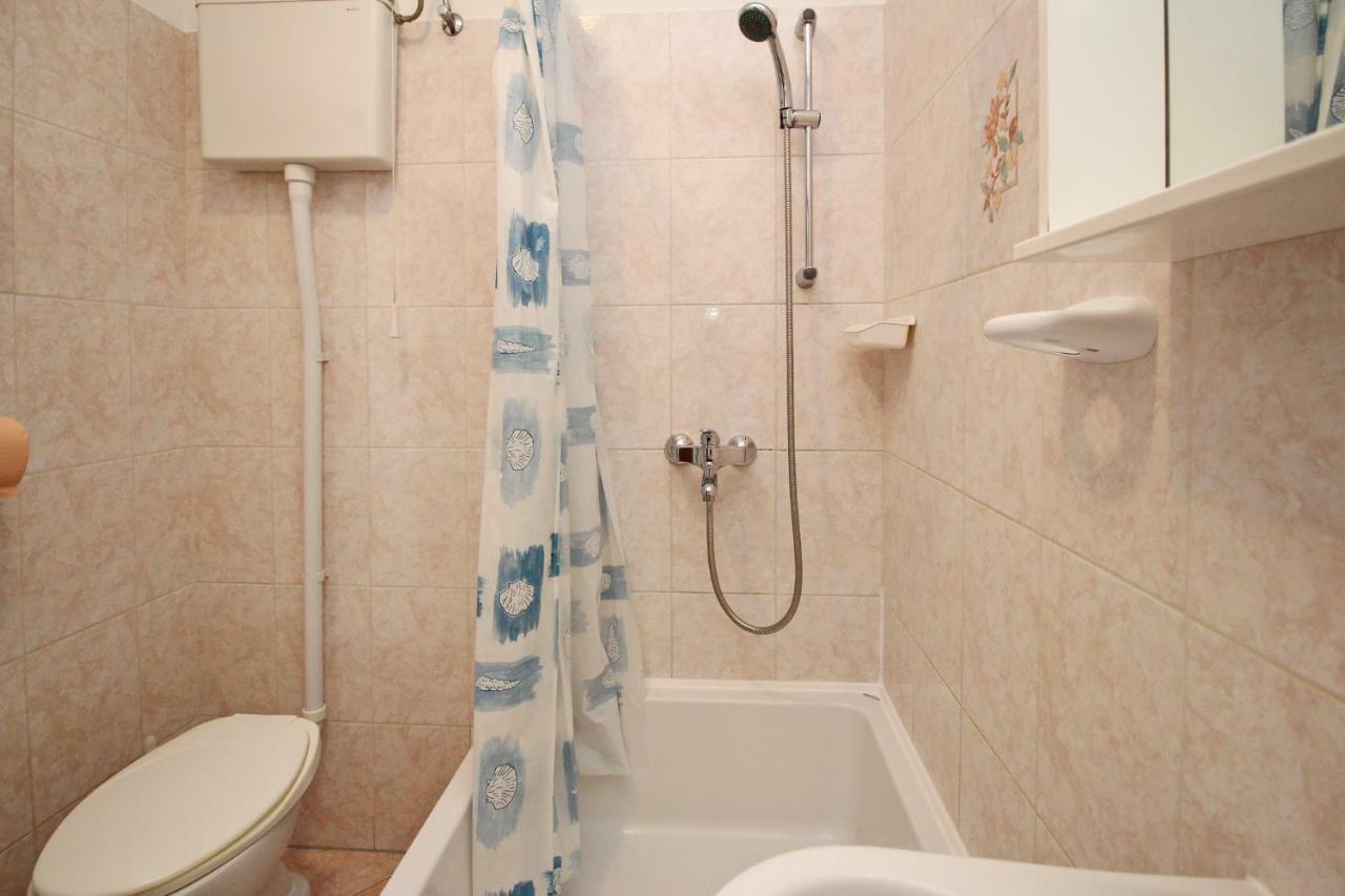 Apartments Alex 바슈카 객실 사진